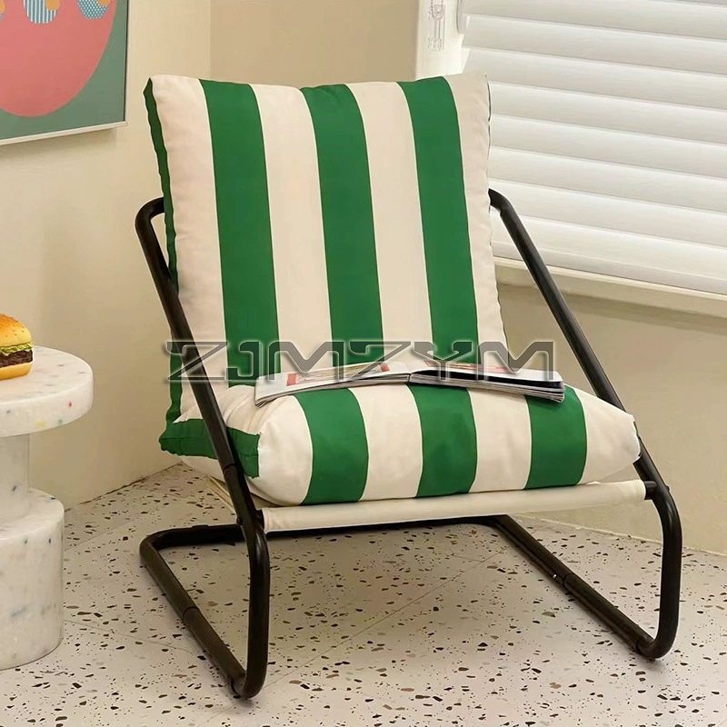 Minimalist Metal Chairs Red An - Outdoor Furniture Green incelemesi ve fiyatı